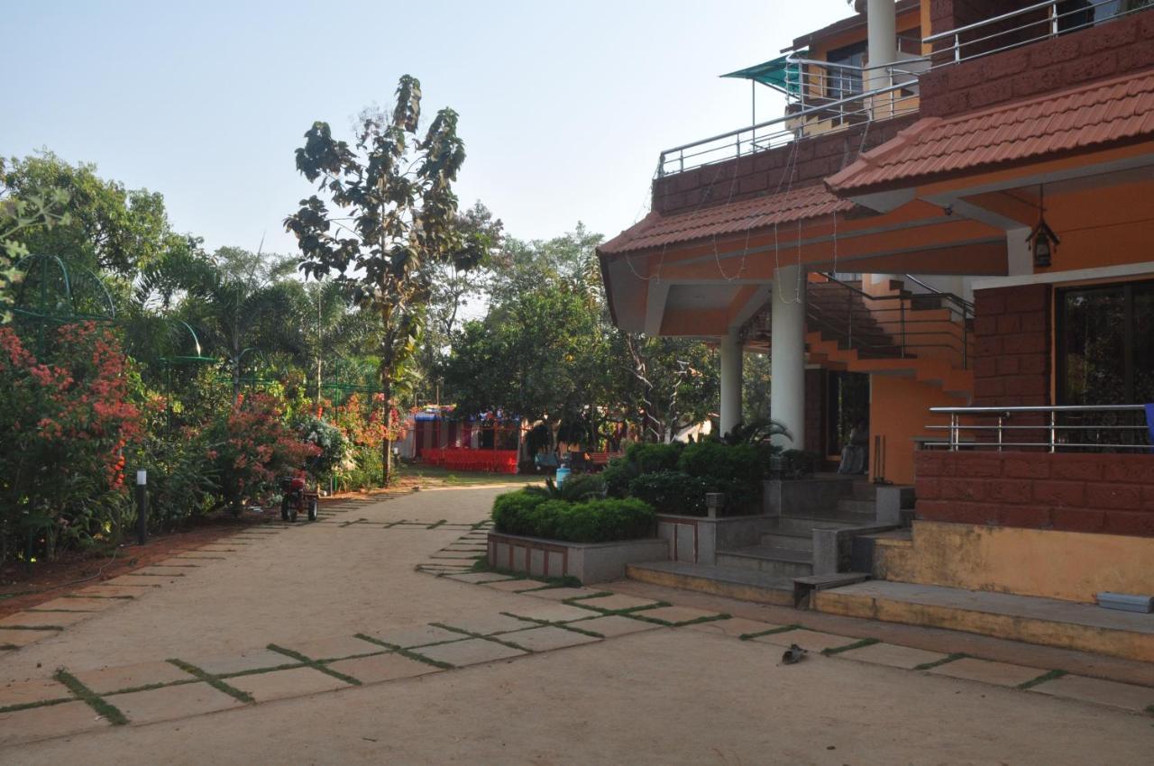 Shree Ramkrishna Anandvan Ratnāgiri エクステリア 写真